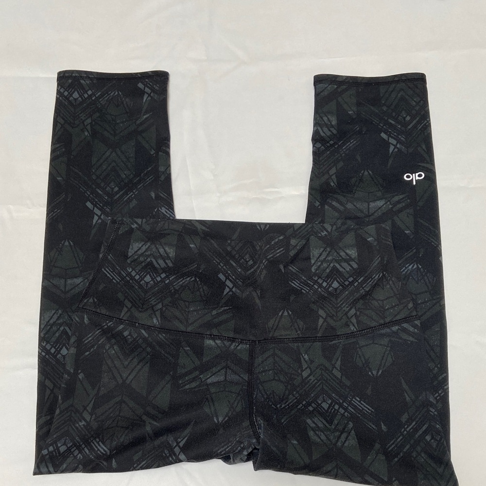ALO Yoga Black Geometric Print Leggings
